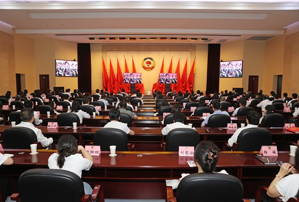 1756946694685754.jpg 9月3日,省政協機關組織觀看九三閱兵儀式(1690636)-20250904084331 - 副本.jpg